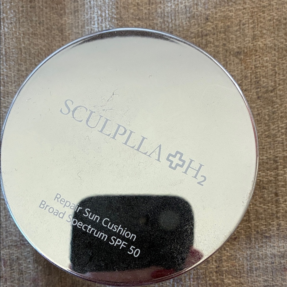 Repair Sun Cushion SPF 50 - Silver Compact